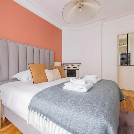 Charming Appt 2 Bdr 4p Sacre-coeur Apartment